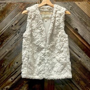 DYLAN Los Angeles faux fur vest